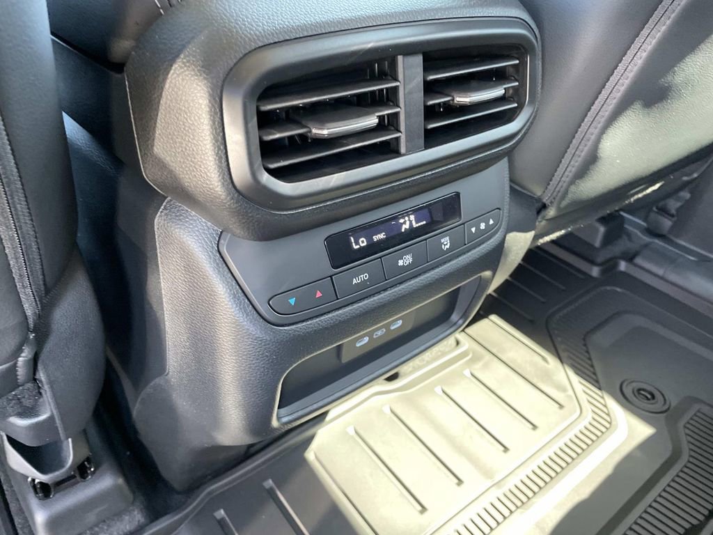 New 2025 Honda Pilot EX-L image 13