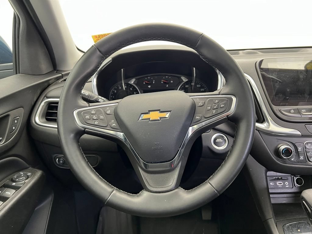 Used 2024 Chevrolet Equinox LT FWD image 16