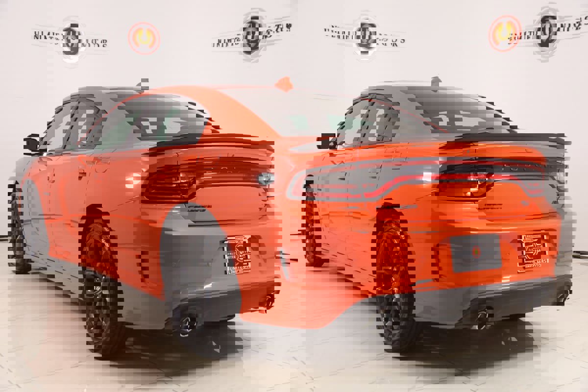 Used 2022 Dodge Charger R/T w/ Harman/Kardon Audio Group image 4