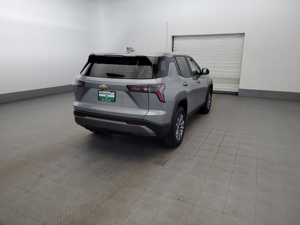 Used 2025 Chevrolet Equinox LT FWD image 9
