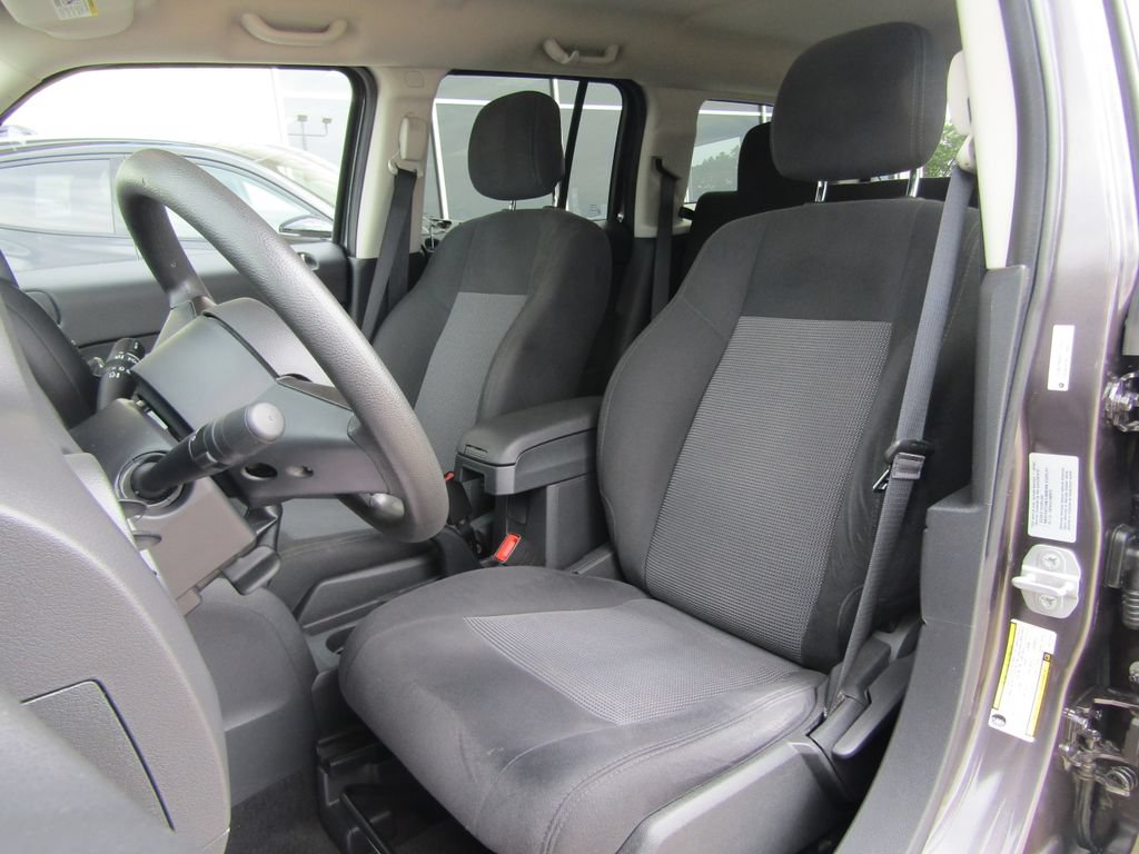 Used 2015 Jeep Patriot Sport FWD image 10