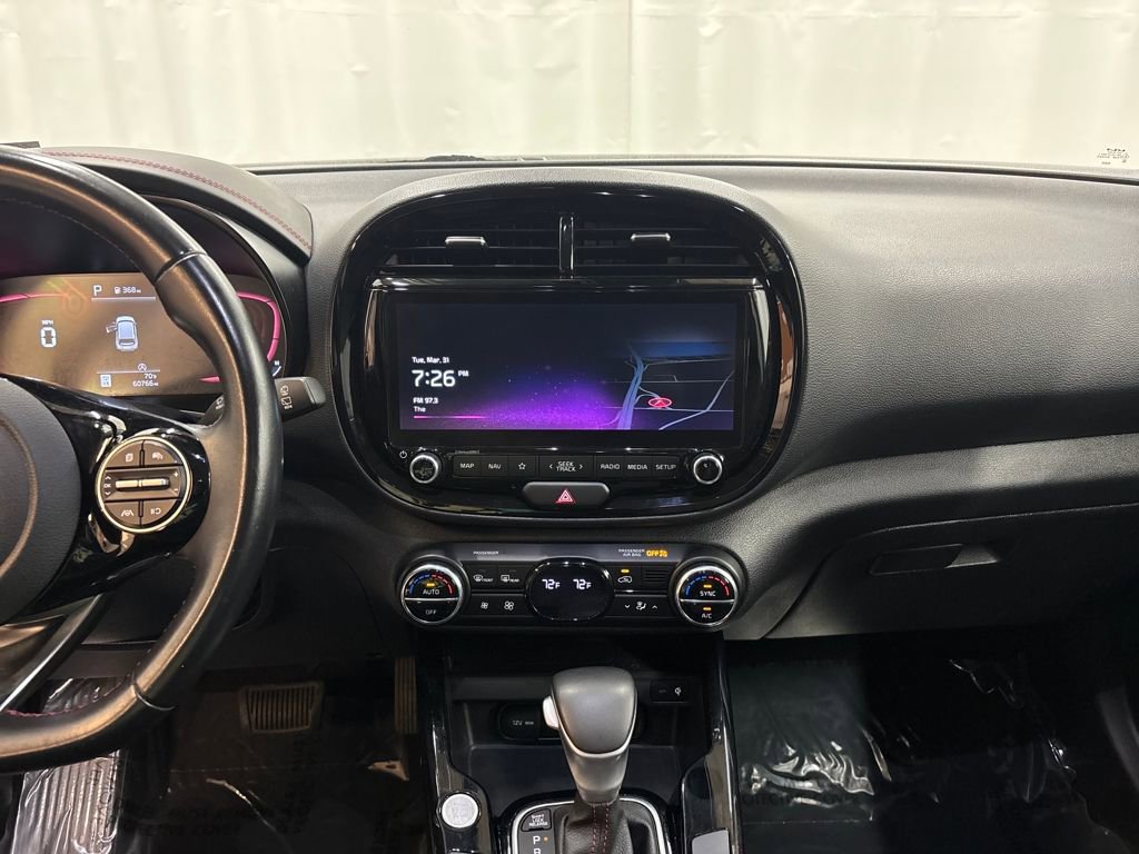 Used 2023 Kia Soul GT-Line FWD image 17