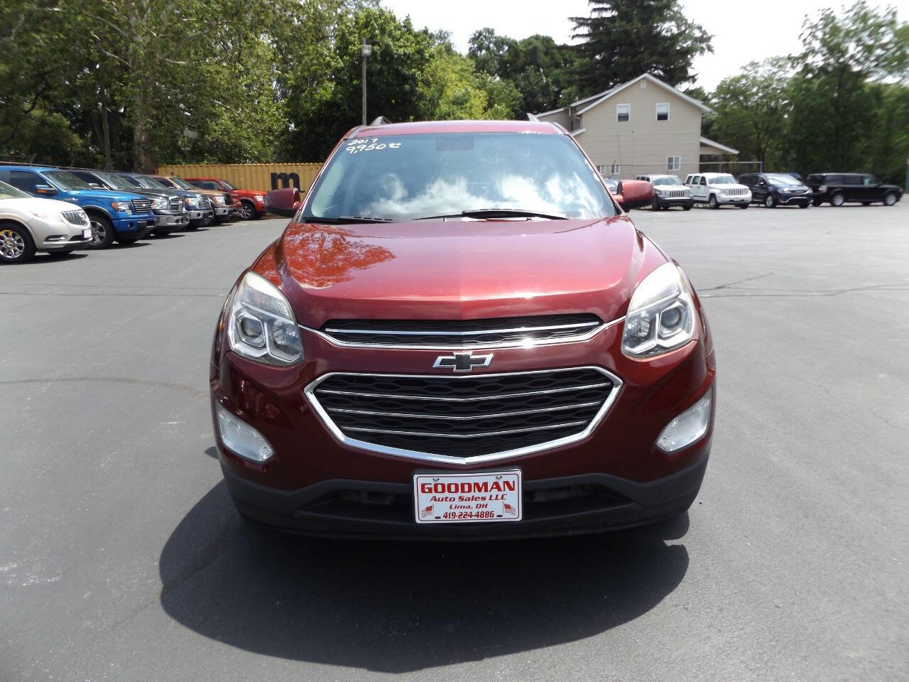 Used 2017 Chevrolet Equinox LT w/ Convenience Package image 2
