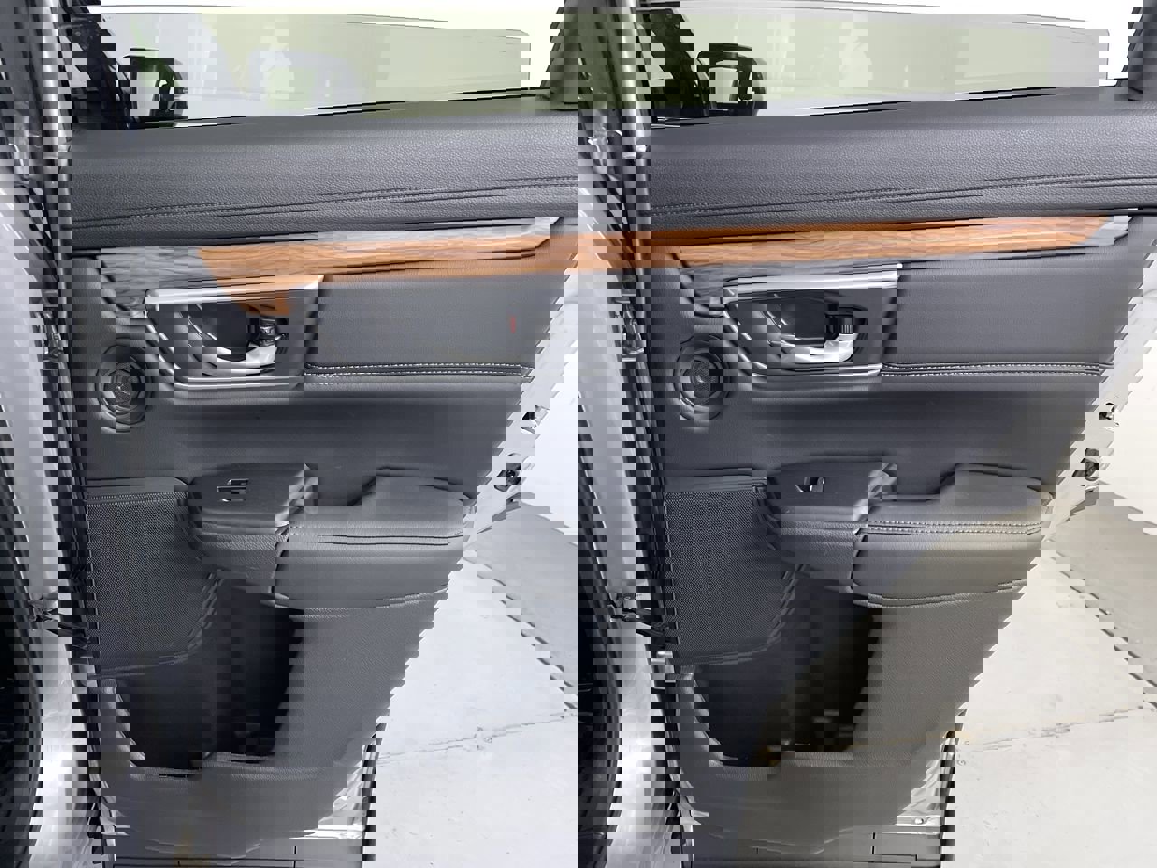 Used 2020 Honda CR-V Touring image 25