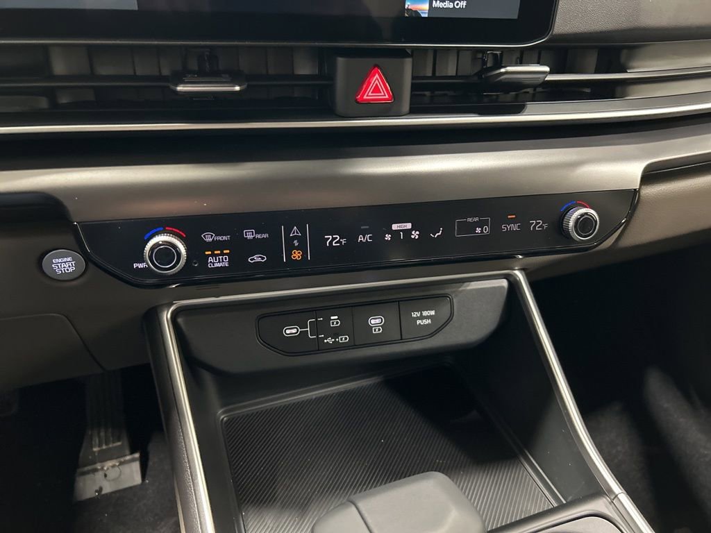 New 2026 Kia Carnival image 19