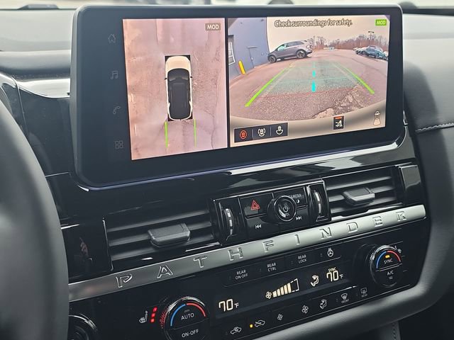 New 2026 Nissan Pathfinder SL AWD/4WD image 17