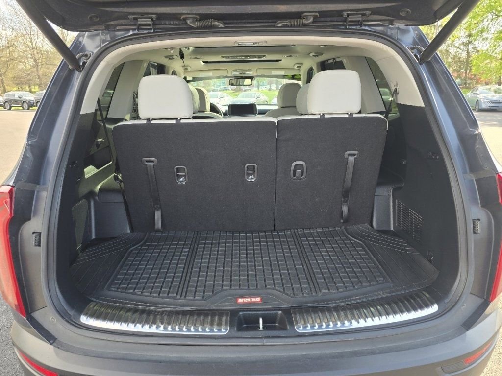 Used 2022 Kia Telluride SX w/ Towing Package image 17