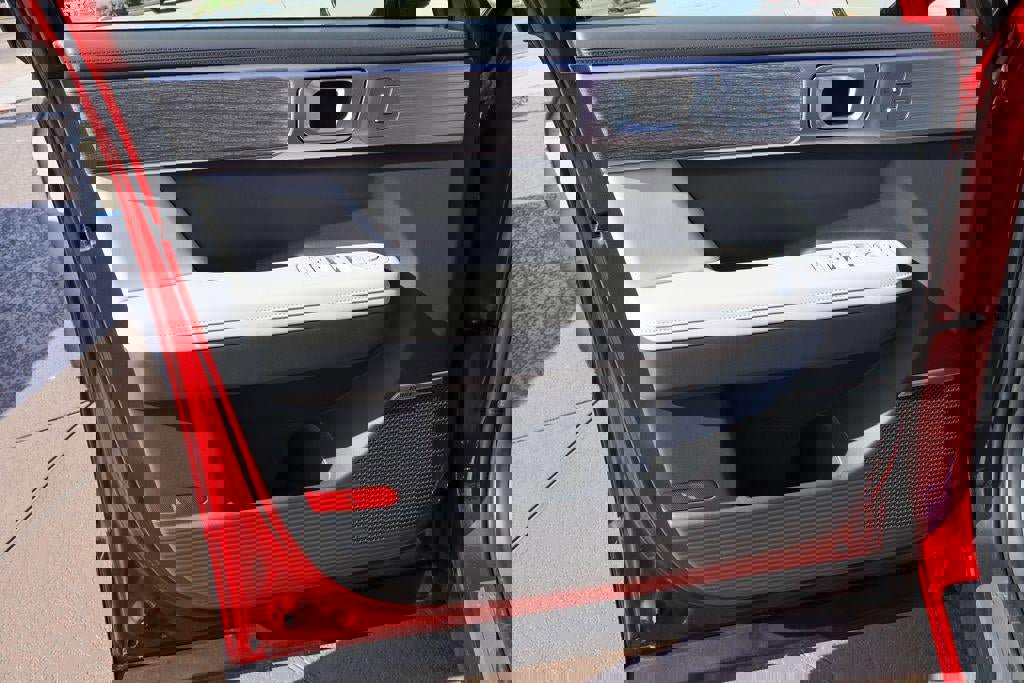 New 2026 Hyundai Santa Fe Limited image 13