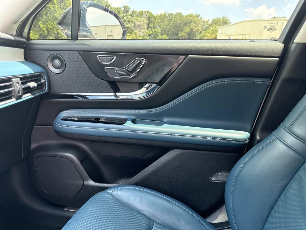 Certified 2020 Lincoln Corsair Reserve w/ Beyond Blue Interior Package FWD image 22