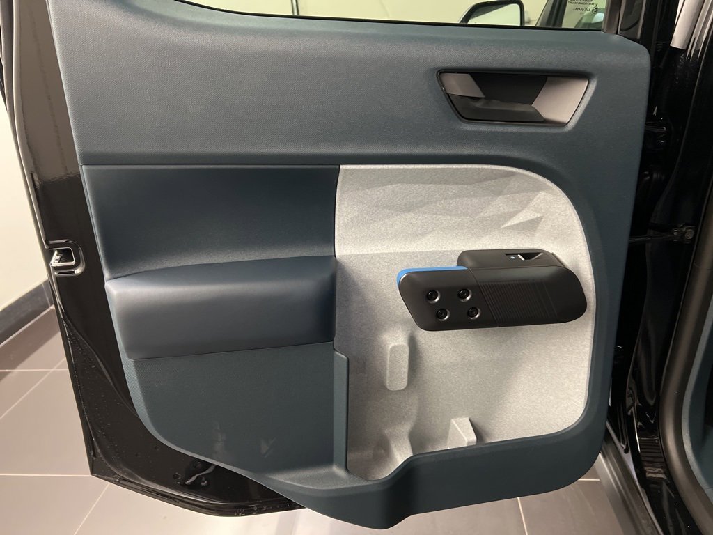 New 2025 Ford Maverick XLT w/ XLT Luxury Package image 30