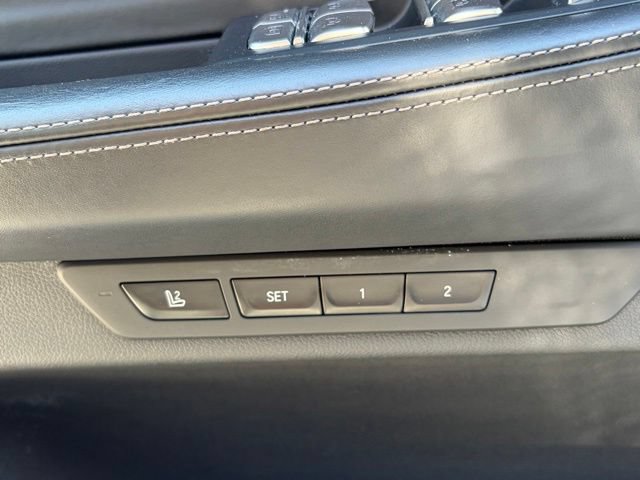 Used 2022 BMW 740i xDrive AWD/4WD image 14