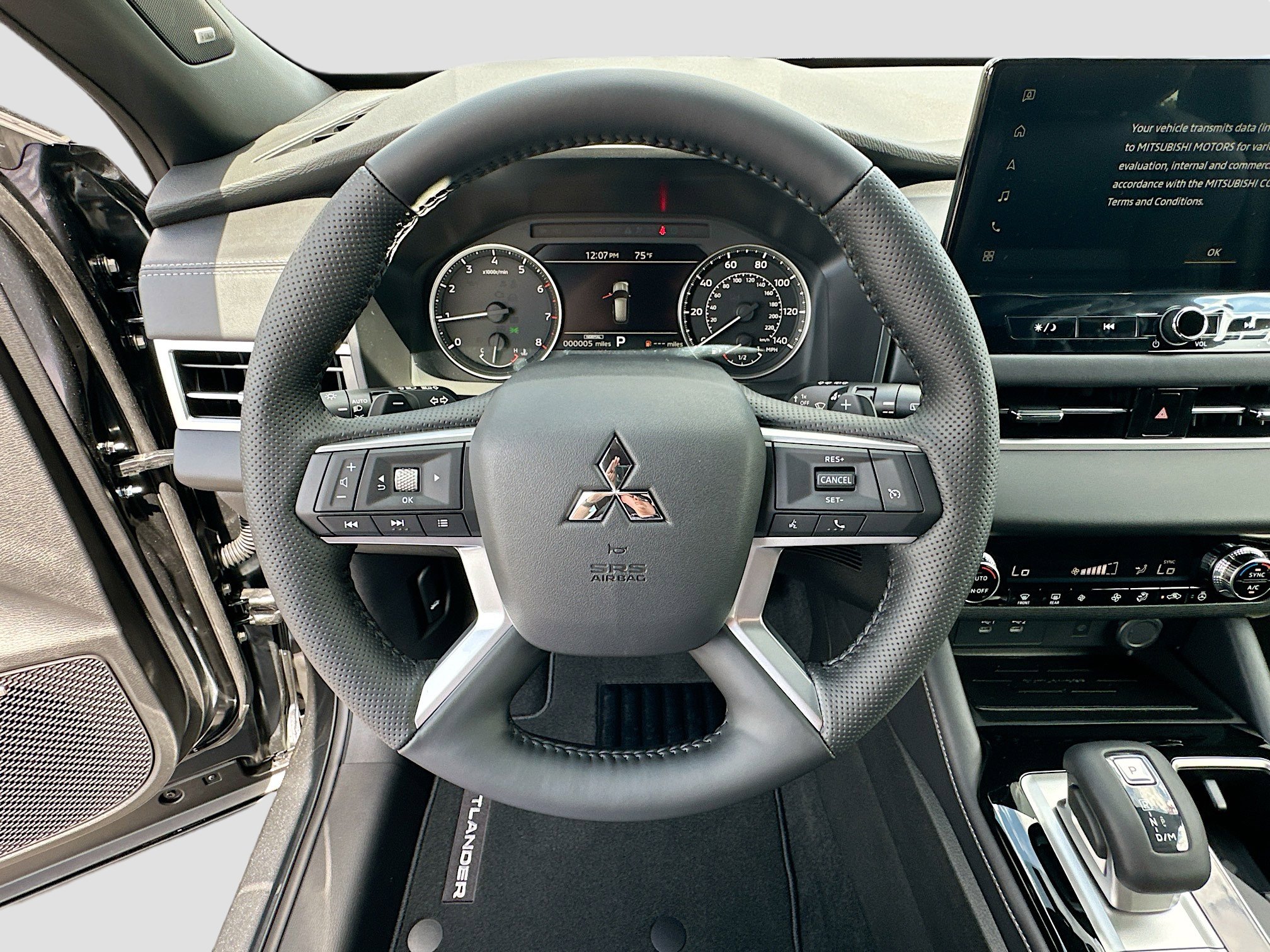 New 2026 Mitsubishi Outlander LE FWD image 7