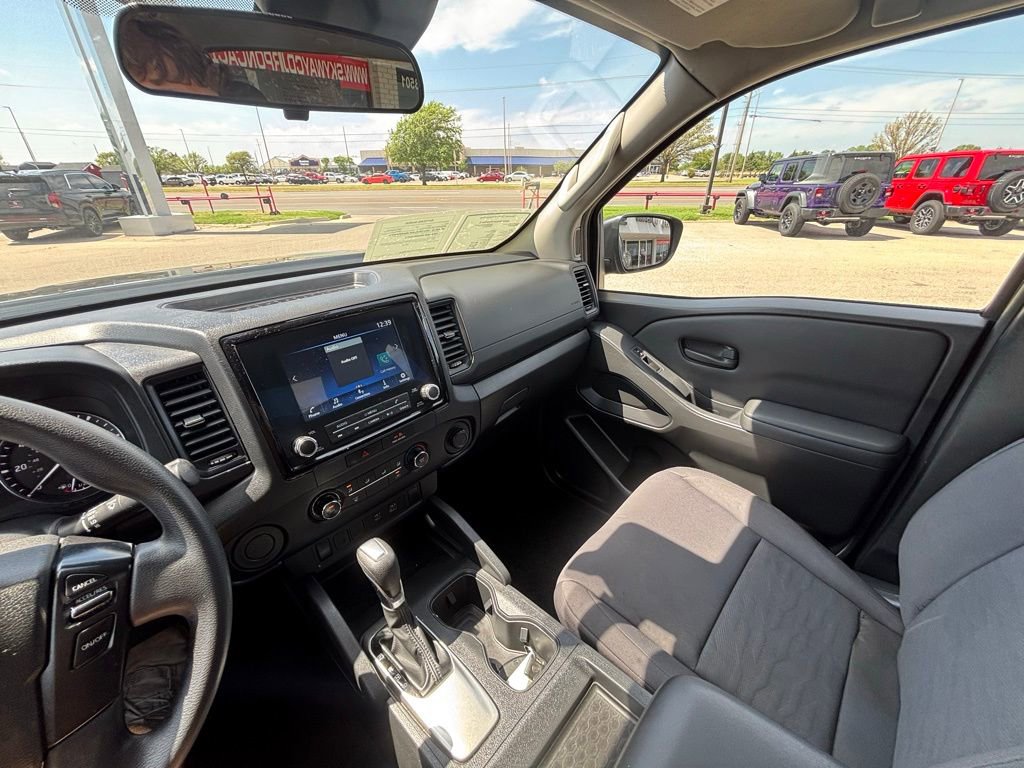 Used 2022 Nissan Frontier S image 14