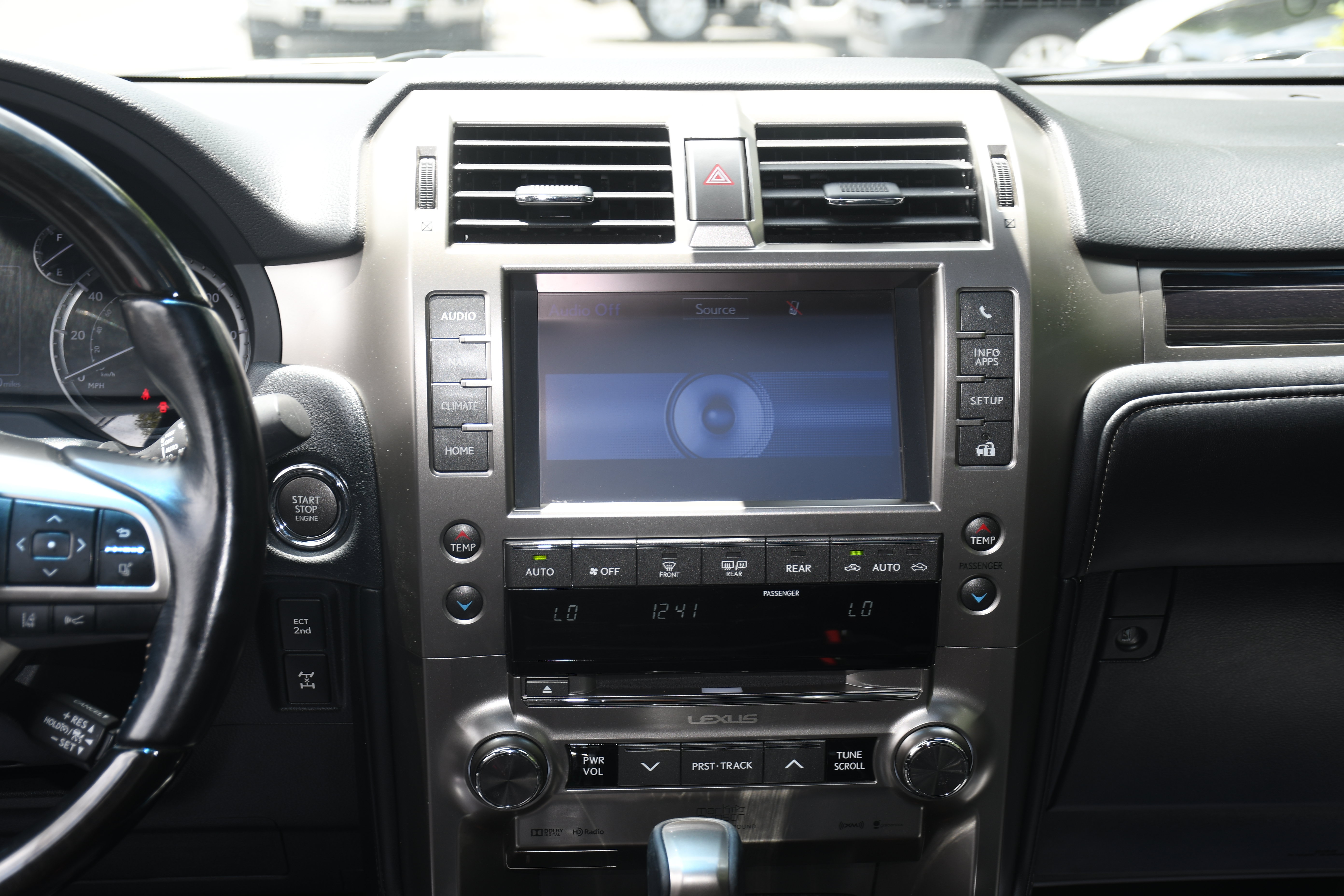 Used 2020 Lexus GX 460 Luxury w/ Luxury Sport Package AWD/4WD image 18