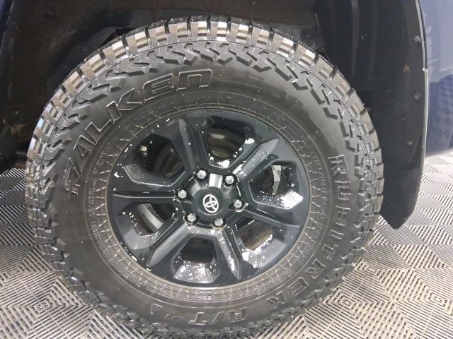 Used 2015 Toyota 4Runner SR5 Premium AWD/4WD image 9