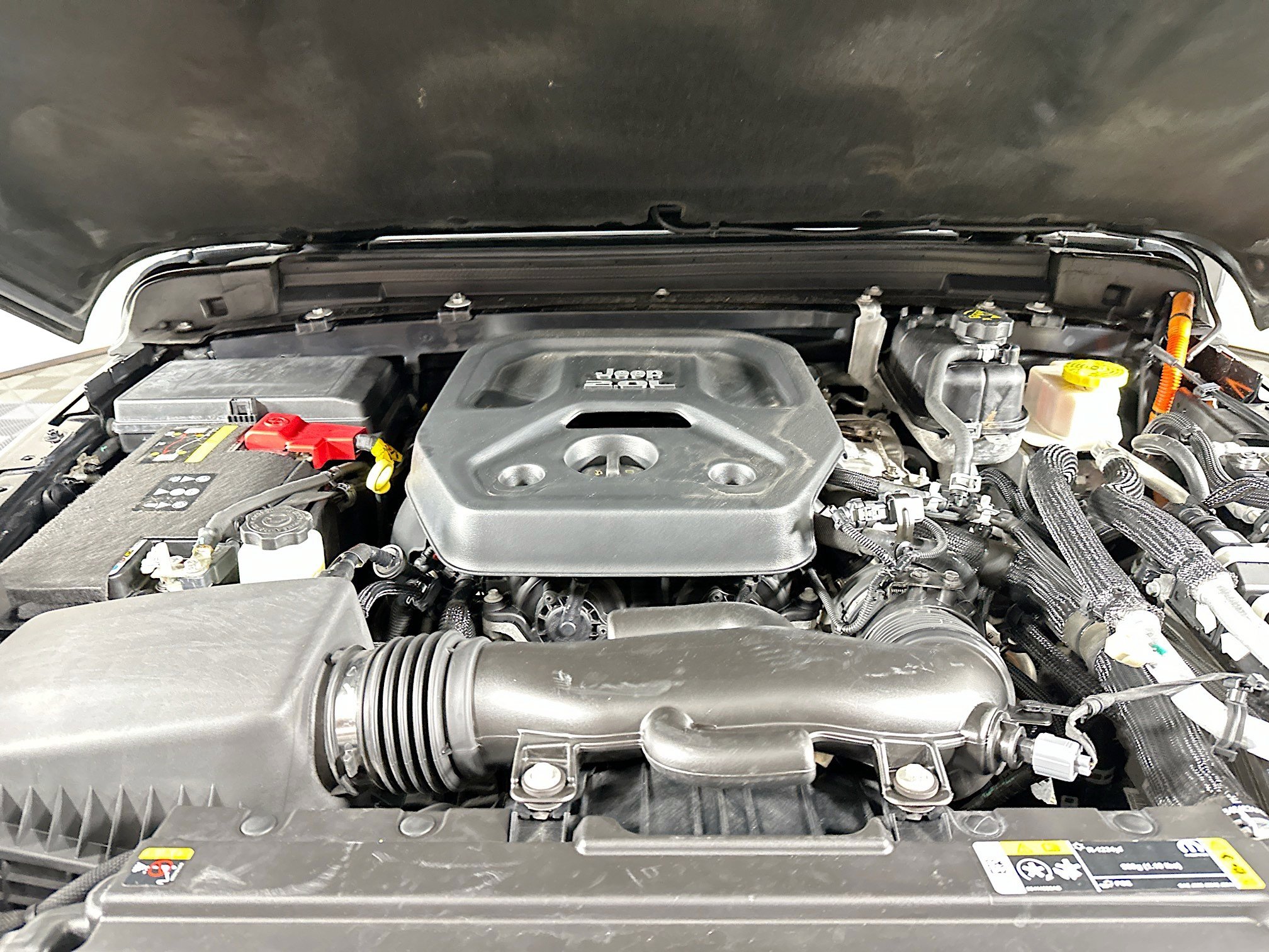 Used 2023 Jeep Wrangler Unlimited Rubicon 4xe w/ Steel Bumper Group image 31