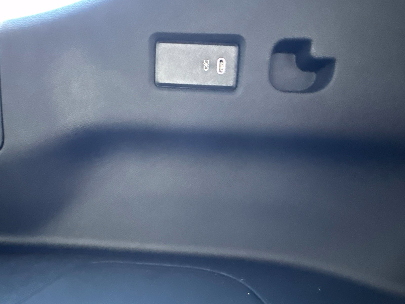 Used 2024 GMC Yukon XL Denali Ultimate AWD/4WD image 14