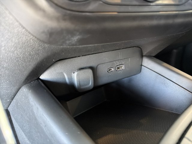 Certified 2024 Chevrolet Trax LS w/ LS Convenience Package FWD image 25