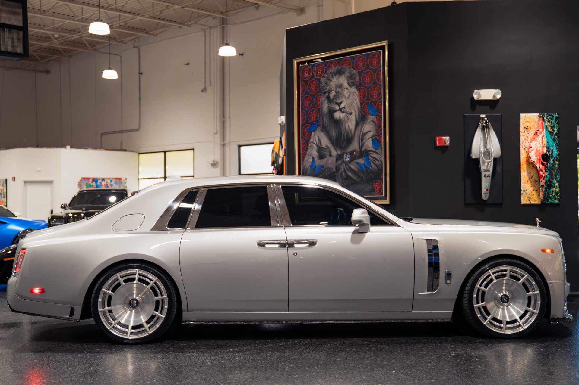 Used 2020 Rolls-Royce Phantom Sedan RWD image 9