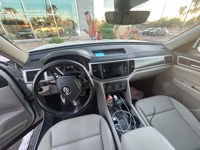 Used 2019 Volkswagen Atlas SE w/ Towing Package FWD image 3