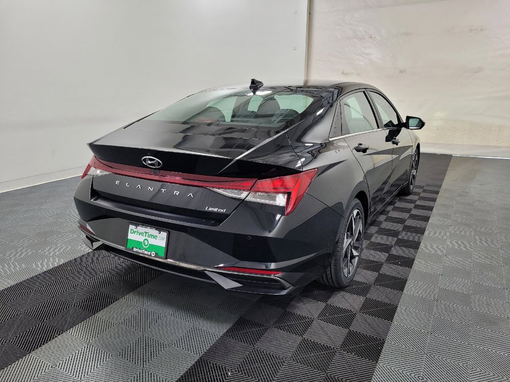 Used 2021 Hyundai Elantra Limited FWD image 9