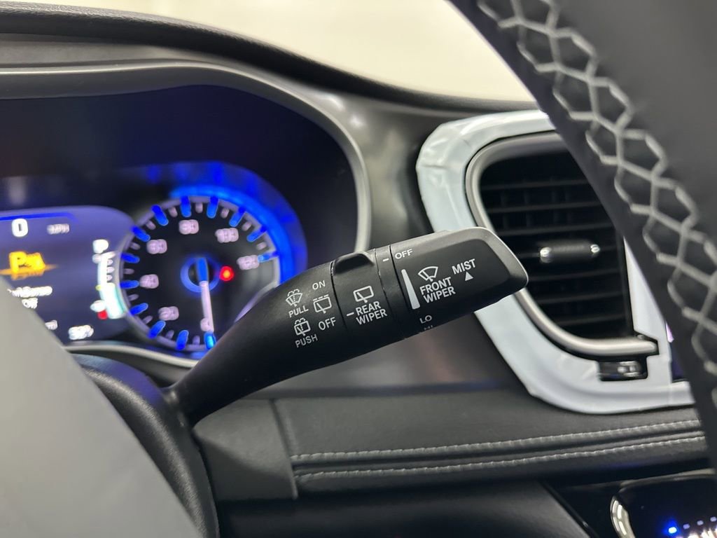 New 2026 Chrysler Pacifica Select image 35