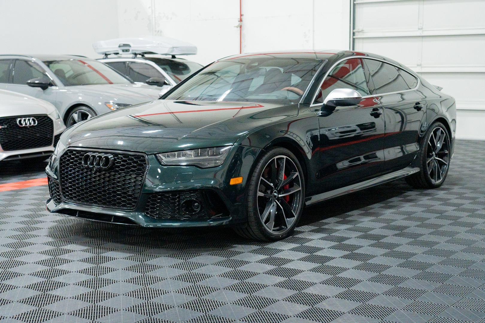 Used 2016 Audi RS 7 Prestige w/ RS 7 Dynamic Package AWD/4WD image 3