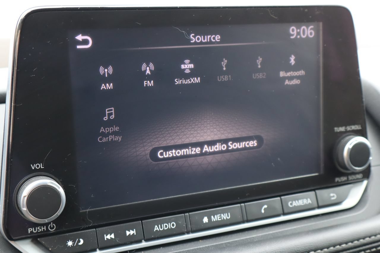 Used 2023 Nissan Rogue S AWD/4WD image 8
