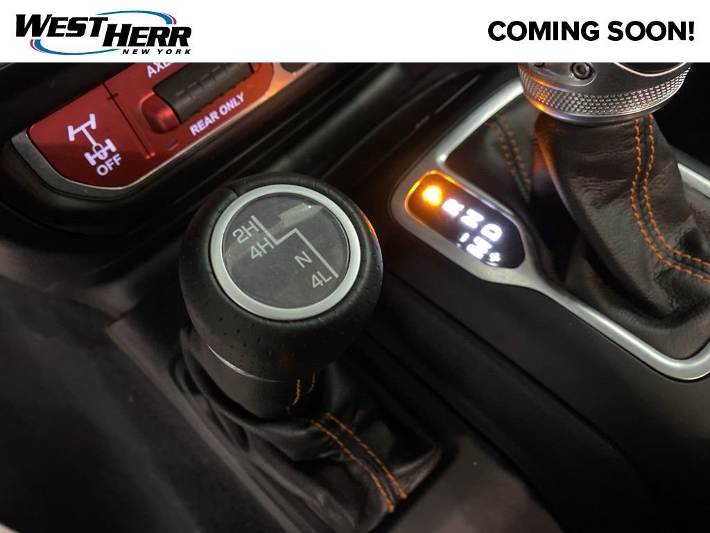 Used 2022 Jeep Gladiator Mojave w/ Cold Weather Group image 8