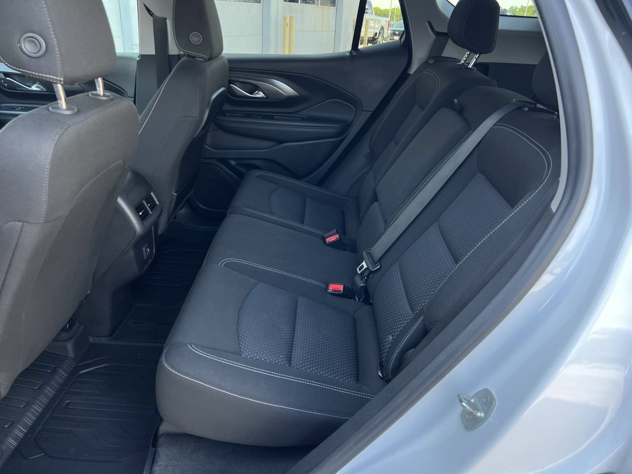 Used 2023 GMC Terrain SLE w/ Driver Convenience Package FWD image 22