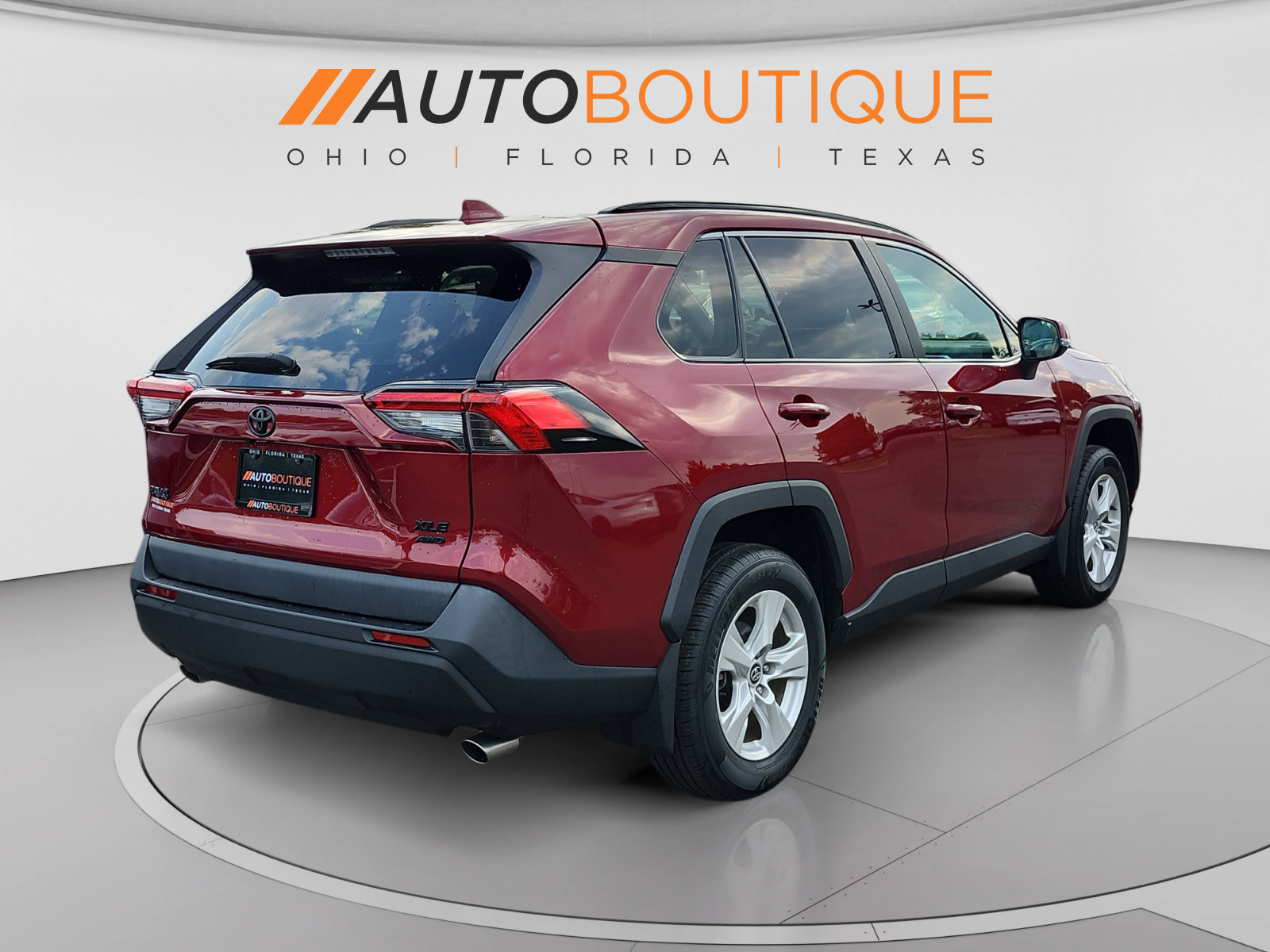 Used 2020 Toyota RAV4 XLE w/ Convenience Package AWD/4WD image 5