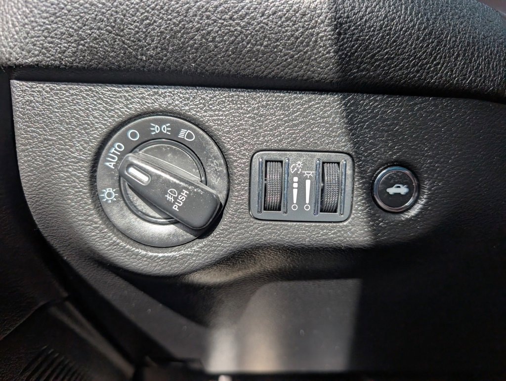 Used 2022 Dodge Challenger GT w/ Blacktop Package image 28