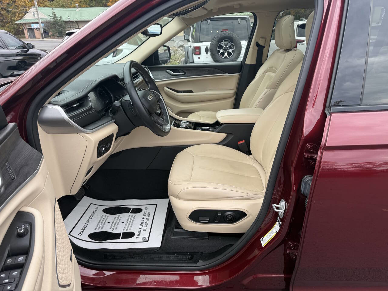 Used 2021 Jeep Grand Cherokee L Limited w/ Trailer Tow Group (B) image 17