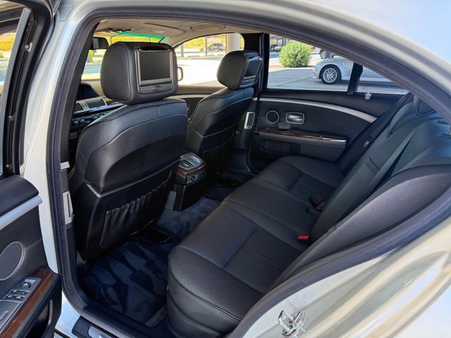 Used 2008 BMW 750i image 27