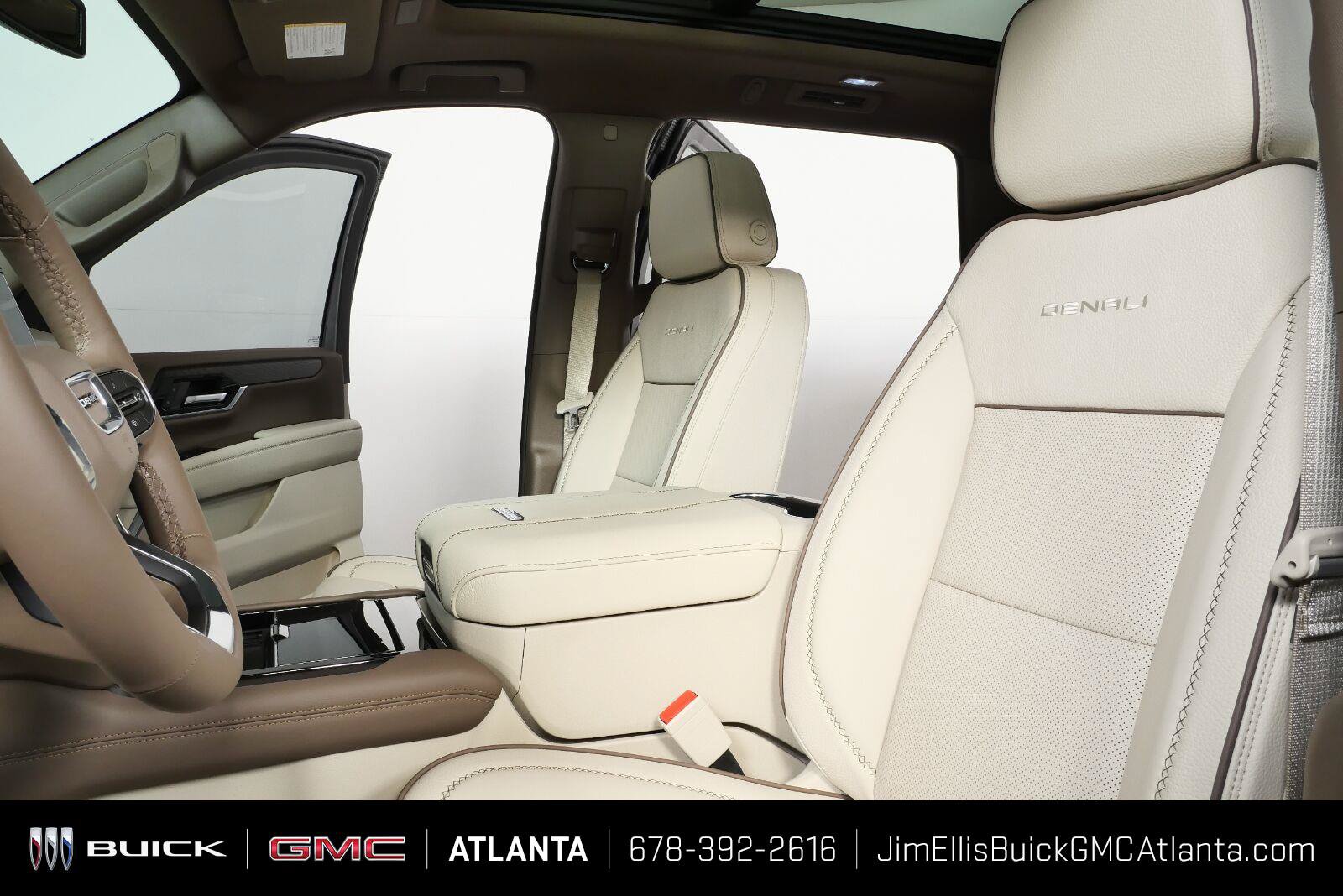 New 2026 GMC Yukon Denali w/ Sun & Power Step Package AWD/4WD image 5