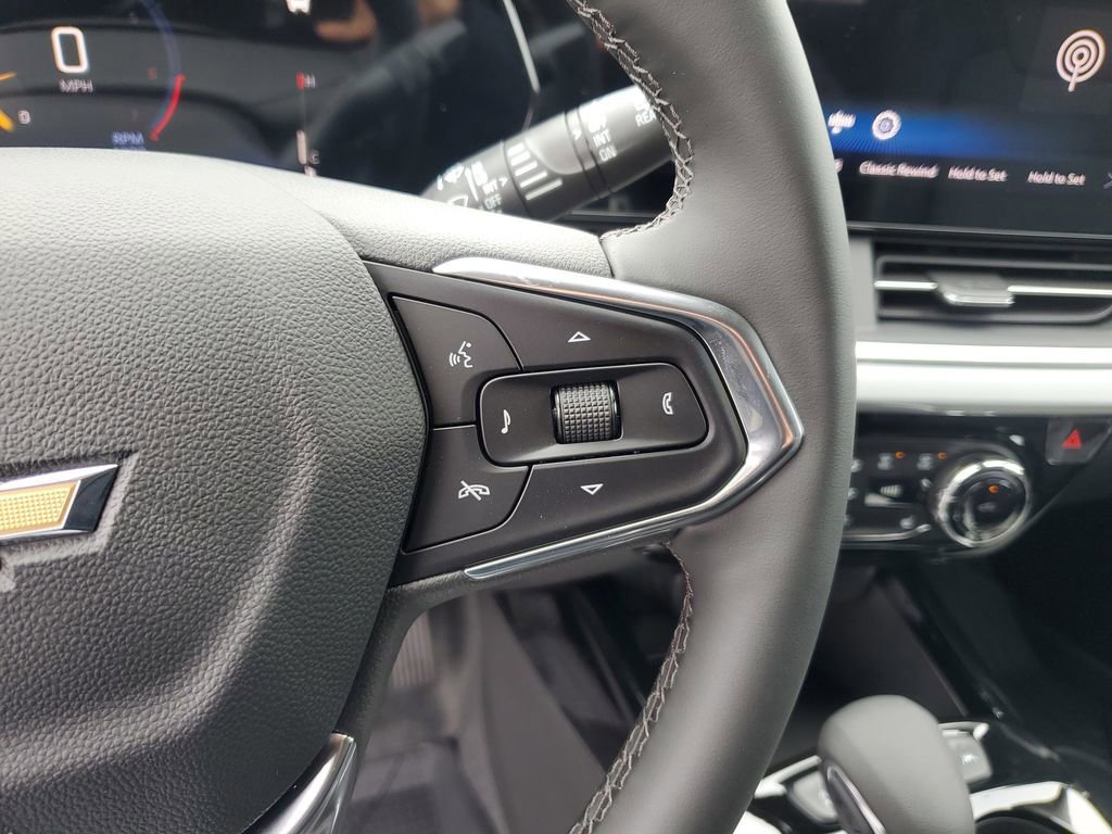 New 2026 Chevrolet Trax LT image 18