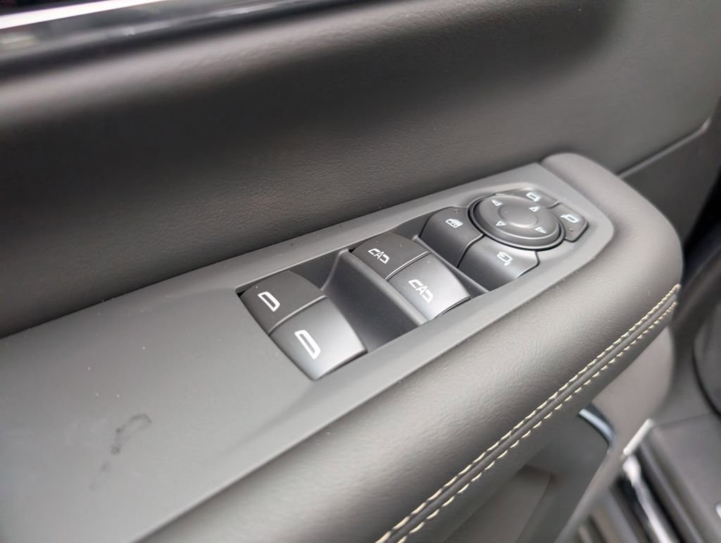 New 2026 GMC Yukon XL Elevation w/ Elevation Premium Package image 16