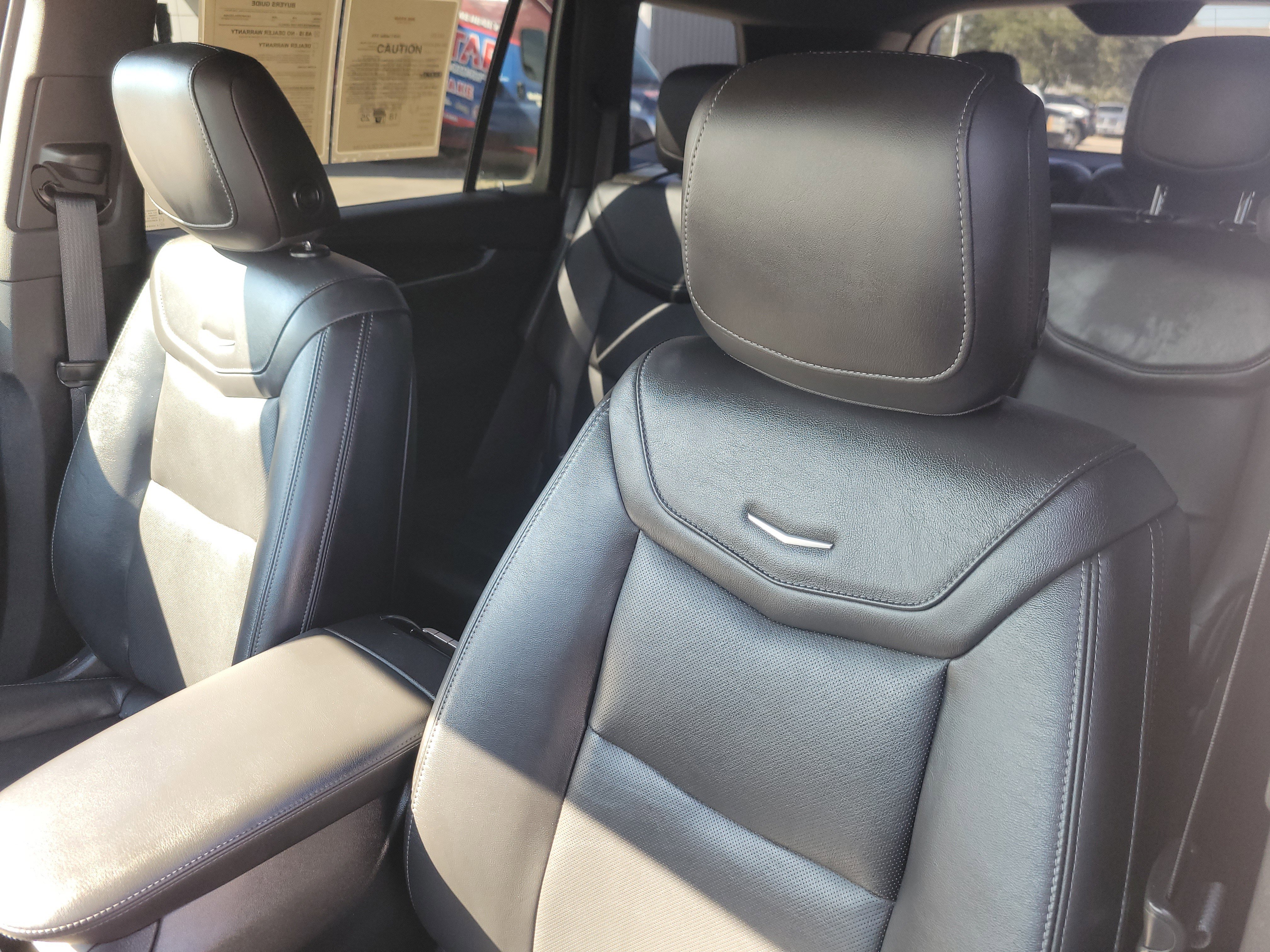 Used 2020 Cadillac XT6 Premium Luxury image 16