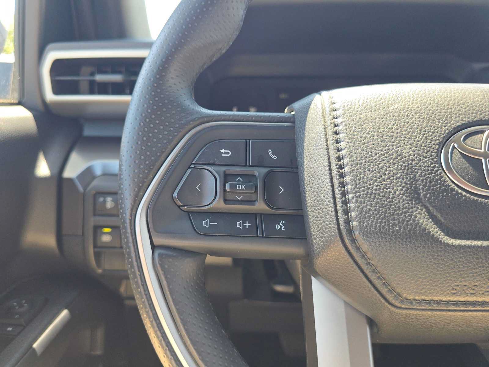 Certified 2026 Toyota 4Runner SR5 RWD image 31
