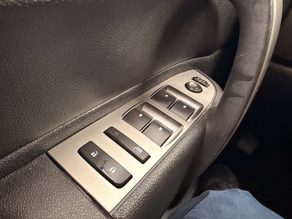 Used 2012 Chevrolet Silverado 1500 LT AWD/4WD image 22