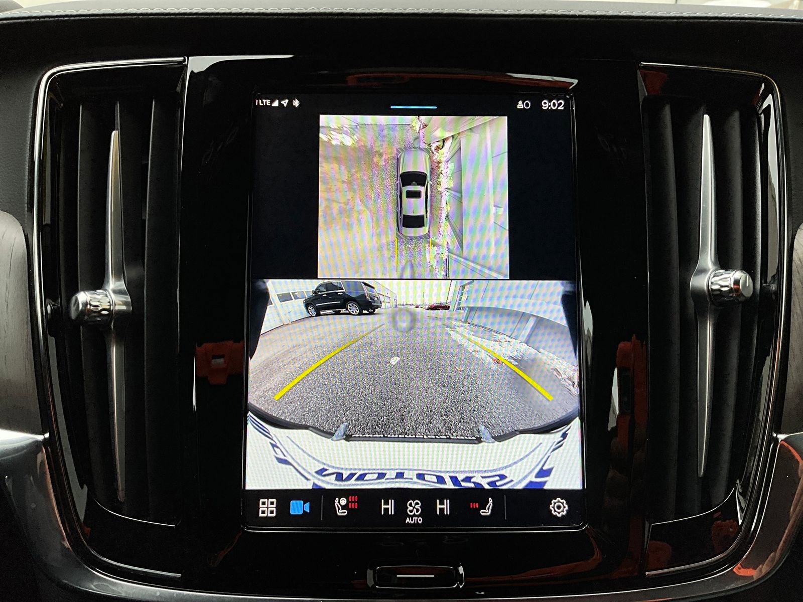 Certified 2024 Volvo S90 B6 Ultimate w/ Protection Package Premier image 24