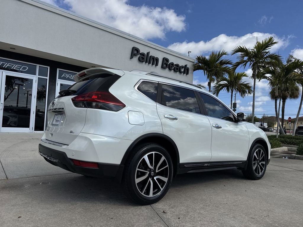 Used 2020 Nissan Rogue SL w/ Premium Package image 24