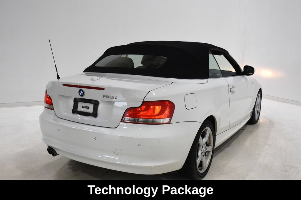 Used 2013 BMW 128i Convertible RWD image 5