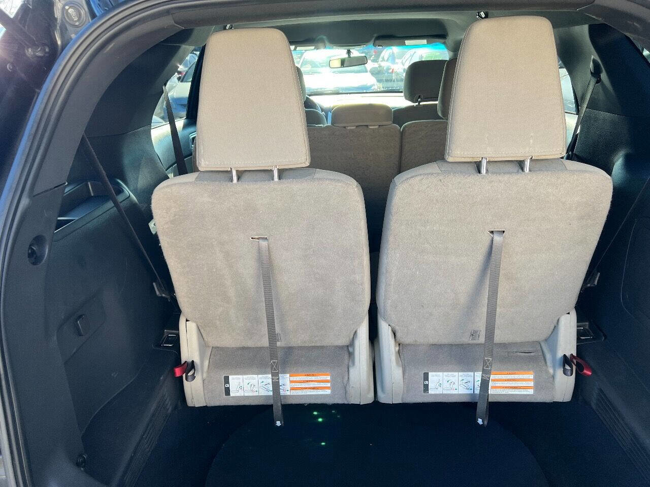 Used 2013 Ford Explorer XLT image 23