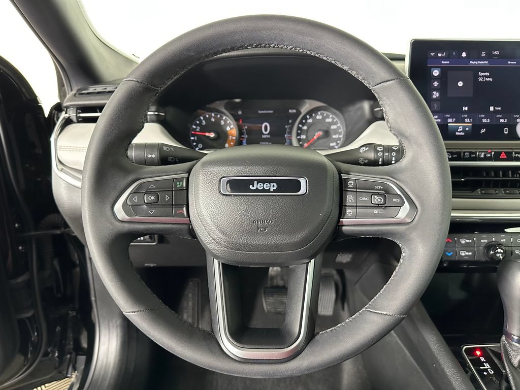 Used 2023 Jeep Compass Limited AWD/4WD image 12