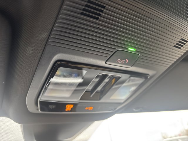 Used 2025 Volkswagen Atlas Cross Sport SE image 41