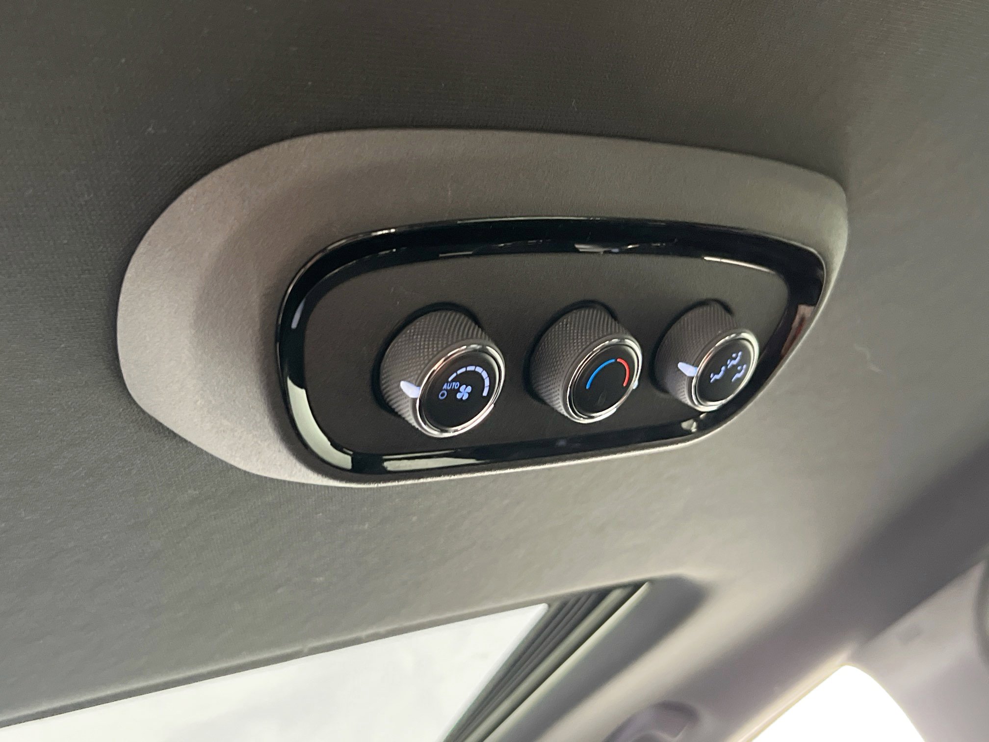 Used 2022 Dodge Durango GT image 26