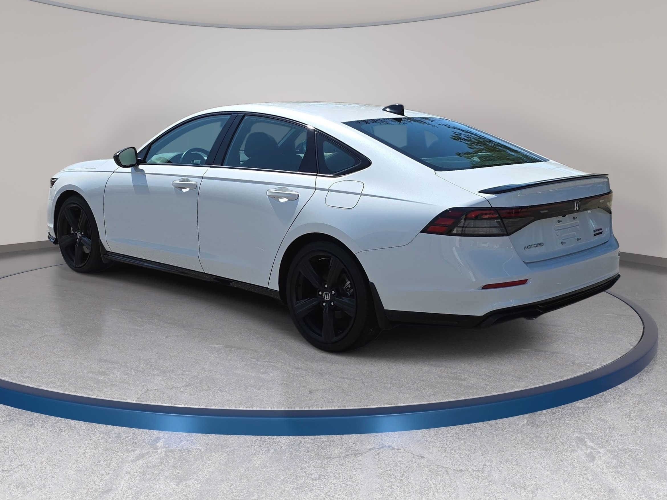 Used 2024 Honda Accord Sport image 7