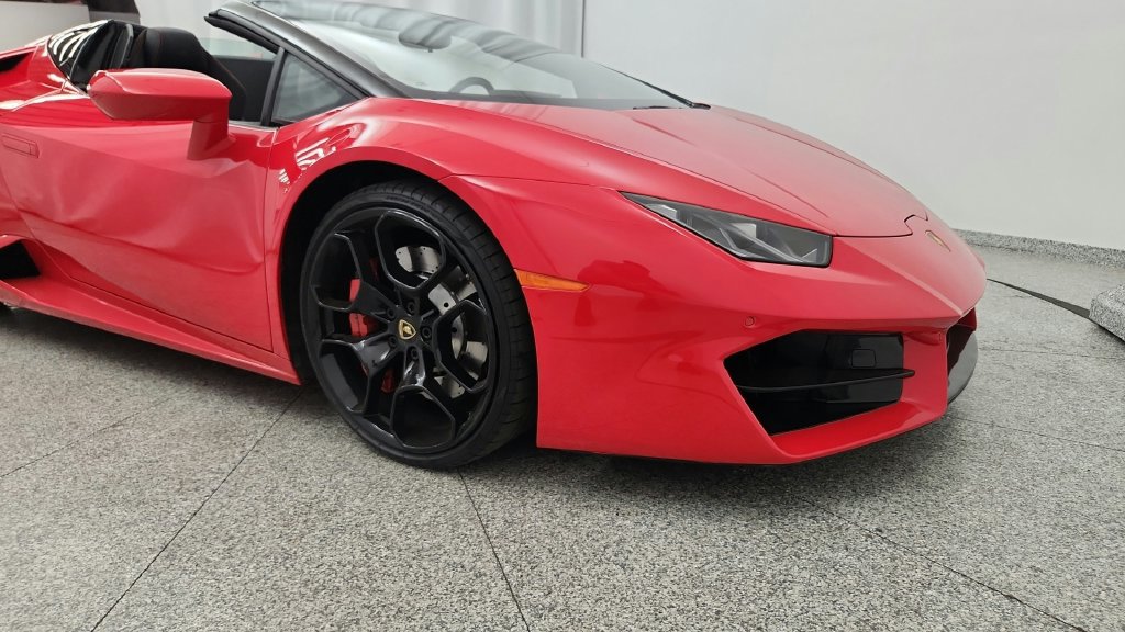 Used 2017 Lamborghini Huracan LP 580-2 RWD image 25
