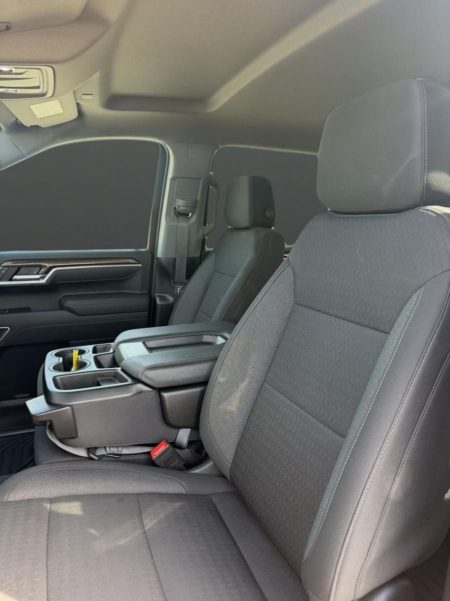 Used 2025 Chevrolet Silverado 1500 LT AWD/4WD image 12
